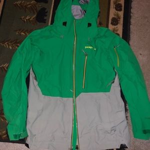 Men’s Patagonia rain jacket